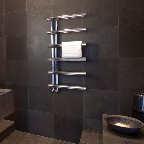 01-chime-towel-rail-radiator-in-stainless-steel-mirror-finish-in-bathroom