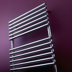 03-straight-fronted-towel-rail-radiator-in-chrome-finish